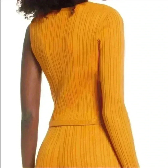 Open Edit Asymmetric Keyhole One Sleeve Sweater in Orange Inca Size X-Small NWT - Picture 2 of 10